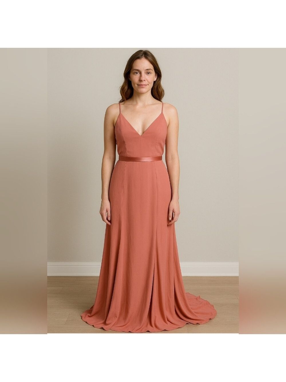 NWT Vera Wang crepe dusty rose halter style maxi gown bridesmaid. size 2